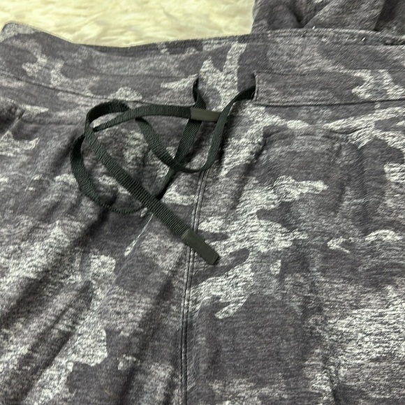 Lululemon Ready To Rulu Pant *Updated Incognito Camo HTR Black / Black - Picture 2 of 6